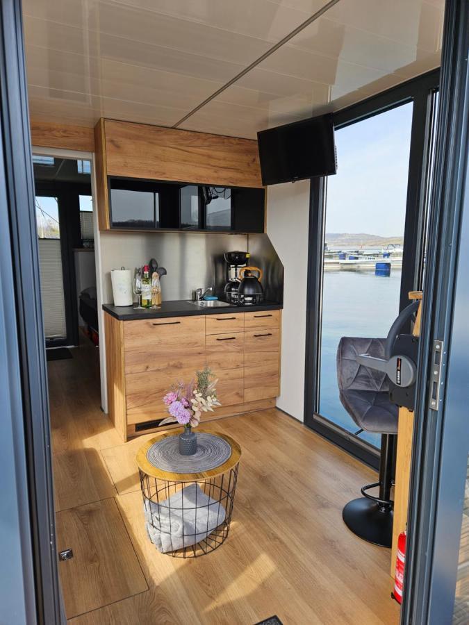 Mobiles Hausboot El'Milia Hotel Braunsbedra Bagian luar foto
