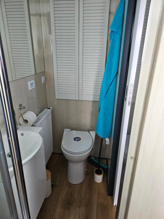 Mobiles Hausboot El'Milia Hotel Braunsbedra Bagian luar foto
